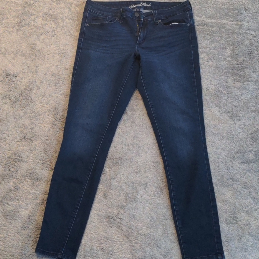 Universal thread jeans